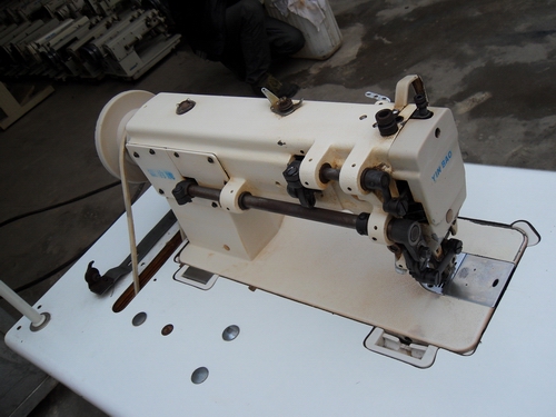 银豹牌皮革复送料同步车缝纫机 家庭工厂的理想皮革机械设备