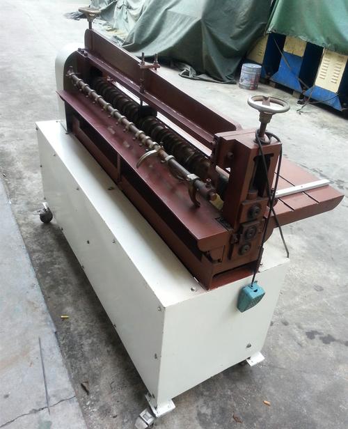 寻觅高性价比皮革加工利器 二手48英寸皮革分条机与圆刀机指南